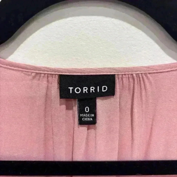 Torrid Pink Pintuck Chiffon Long Sleeve Blouse Size 12 - Picture 7 of 9